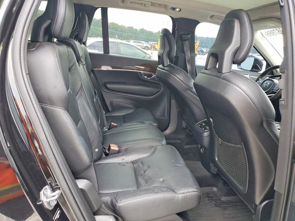 2016 VOLVO XC90