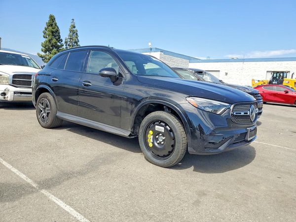 2024 MERCEDES-BENZ GLC GLC300