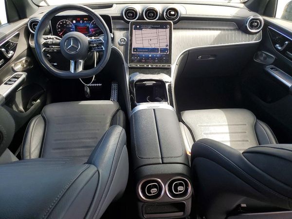 2024 MERCEDES-BENZ GLC GLC300
