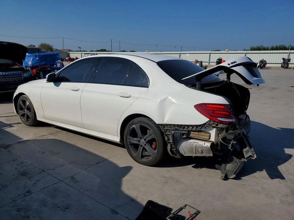 2018 MERCEDES-BENZ E E300
