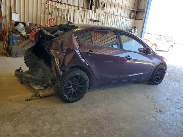 2018 KIA FORTE LX Base