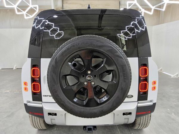2020 LAND ROVER DEFENDER 110 HSE