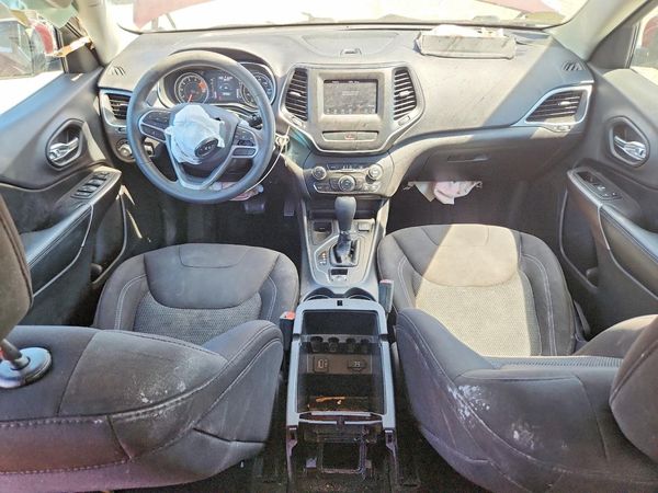 2019 JEEP CHEROKEE LATITUDE FWD