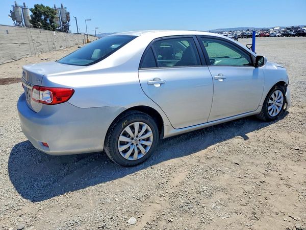 2012 TOYOTA COROLLA
