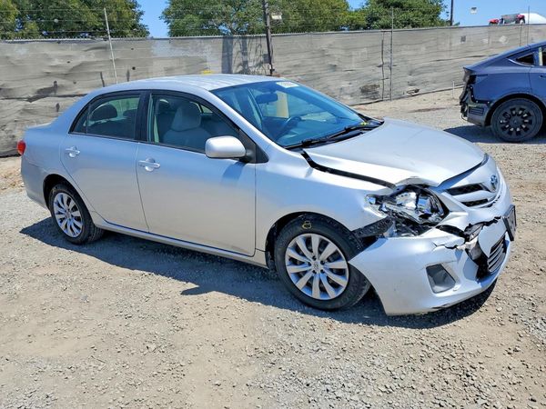 2012 TOYOTA COROLLA