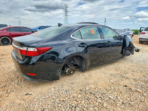 2015 LEXUS ES