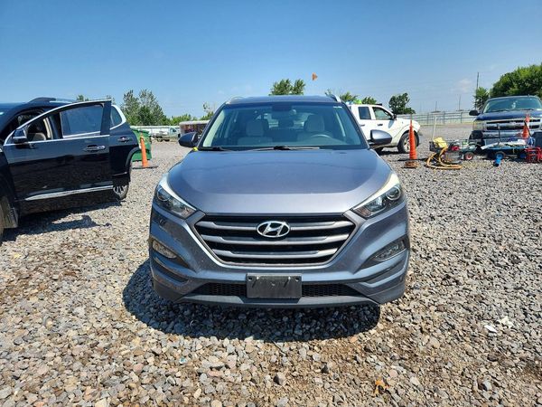 2016 HYUNDAI TUCSON