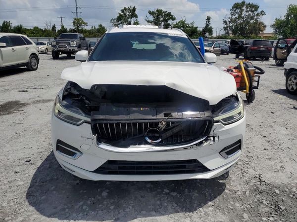 2020 VOLVO XC60