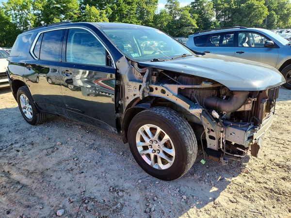 2020 CHEVROLET TRAVERSE LT
