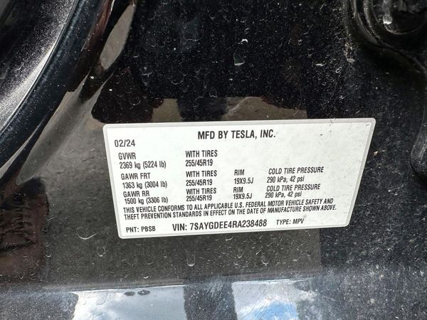 2024 TESLA MODEL Y