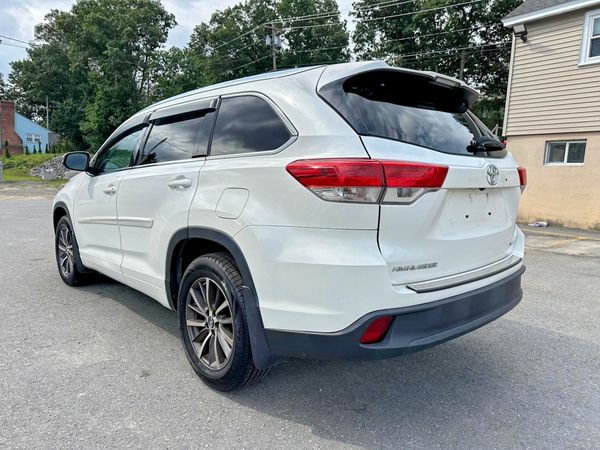 2018 TOYOTA HIGHLANDER SE/XLE