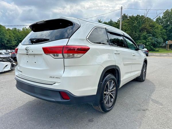 2018 TOYOTA HIGHLANDER SE/XLE