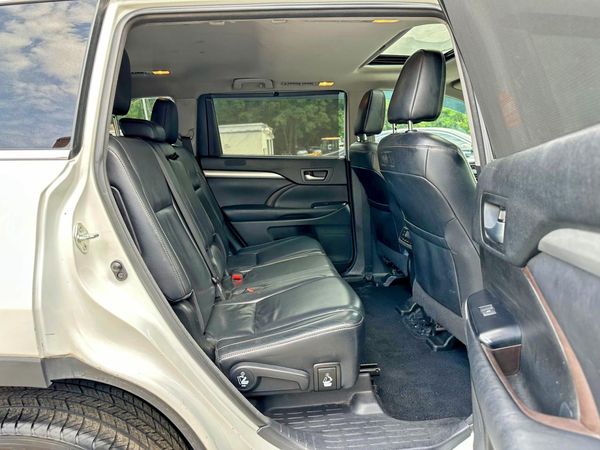2018 TOYOTA HIGHLANDER SE/XLE