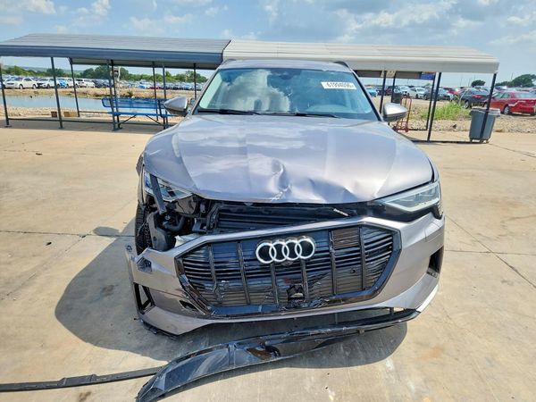 2021 AUDI E-TRON