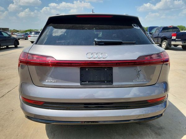 2021 AUDI E-TRON