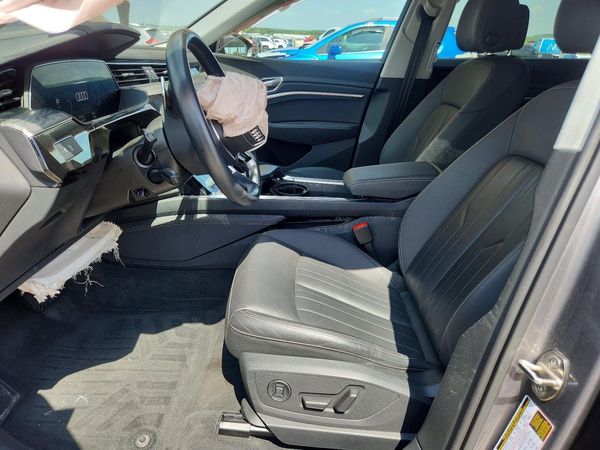 2021 AUDI E-TRON