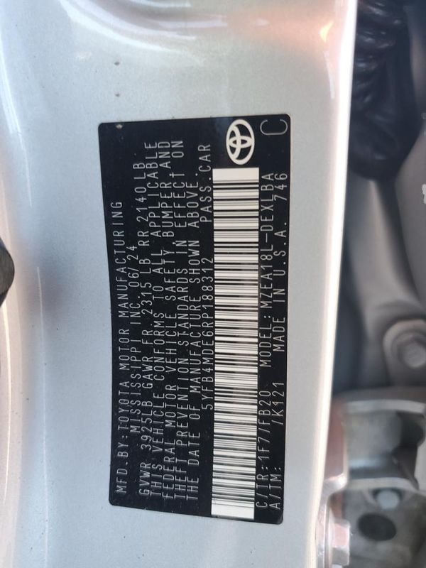 2024 TOYOTA COROLLA