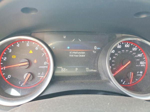 2018 TOYOTA CAMRY