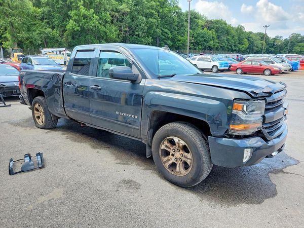 2017 CHEVROLET SILVERADO LT