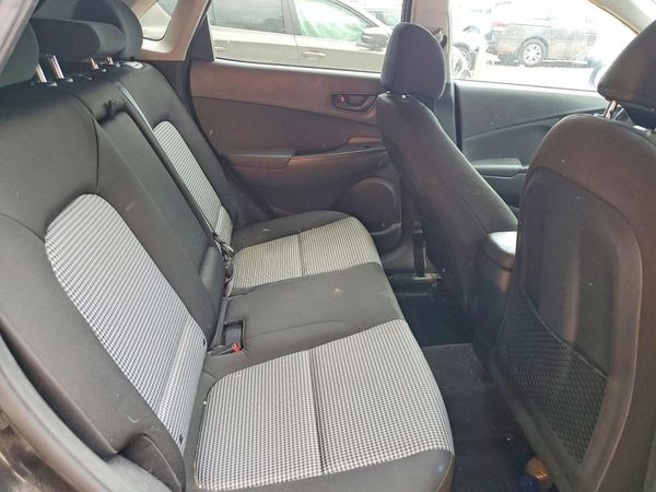 2021 HYUNDAI KONA SEL