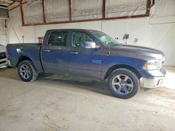 2018 RAM 1500 LARAMIE CREW CAB 4X4