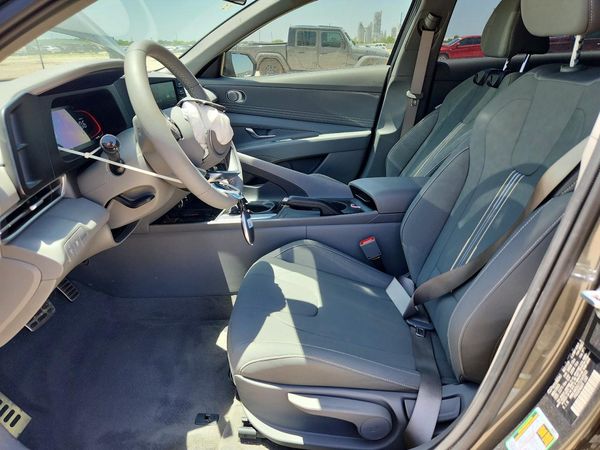 2026 HYUNDAI ELANTRA