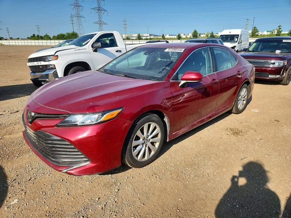 2018 TOYOTA CAMRY