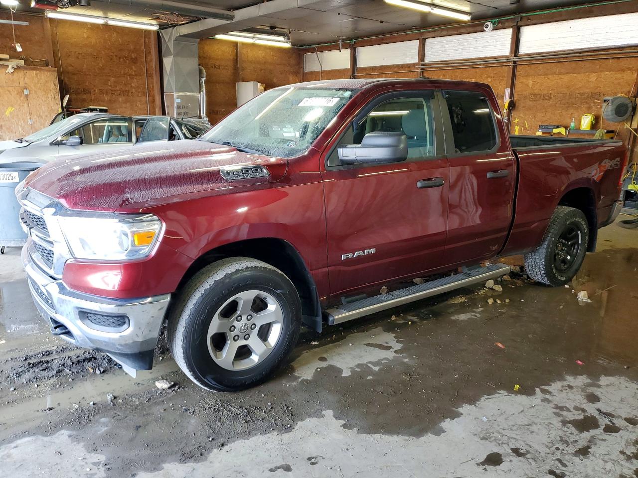 2019 RAM 1500 TRADESMAN QUAD CAB 4X4