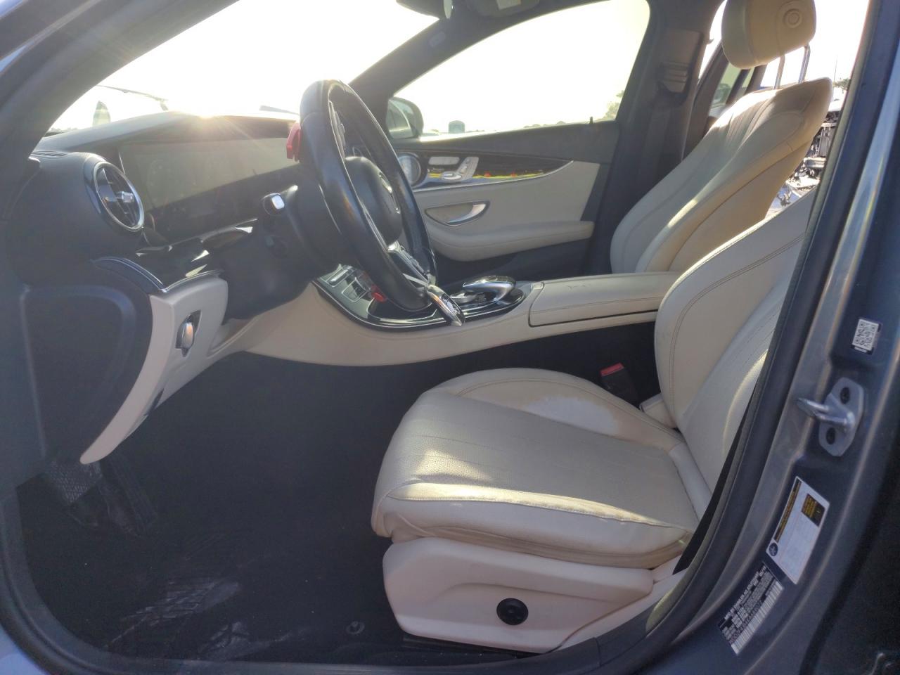 2019 MERCEDES-BENZ E E300