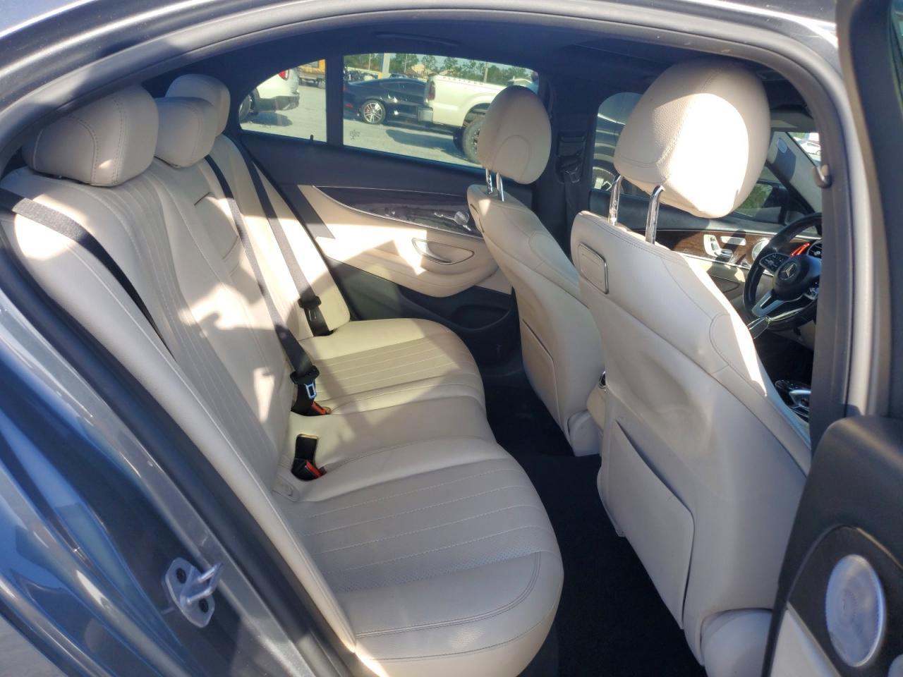 2019 MERCEDES-BENZ E E300