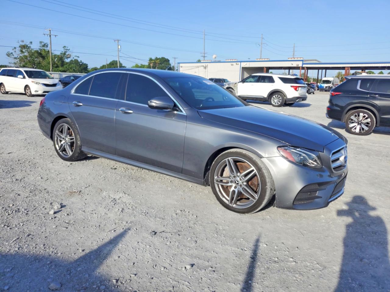 2019 MERCEDES-BENZ E E300