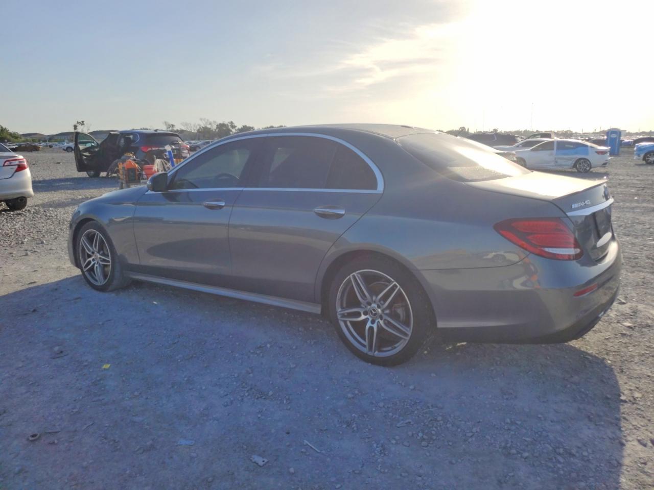 2019 MERCEDES-BENZ E E300