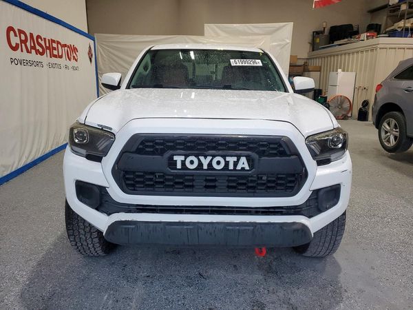 2017 TOYOTA TACOMA SR/SR5