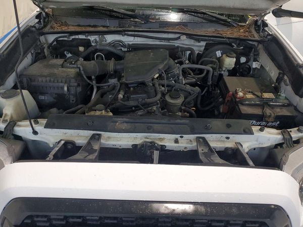 2017 TOYOTA TACOMA SR/SR5