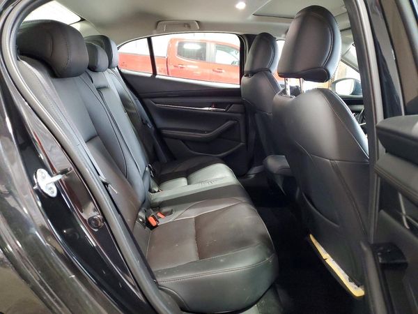 2023 MAZDA 3 Premium Plus Package