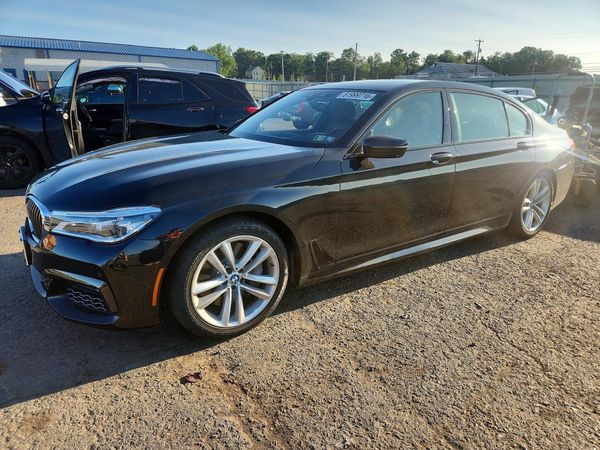 2016 BMW 750 xDrive