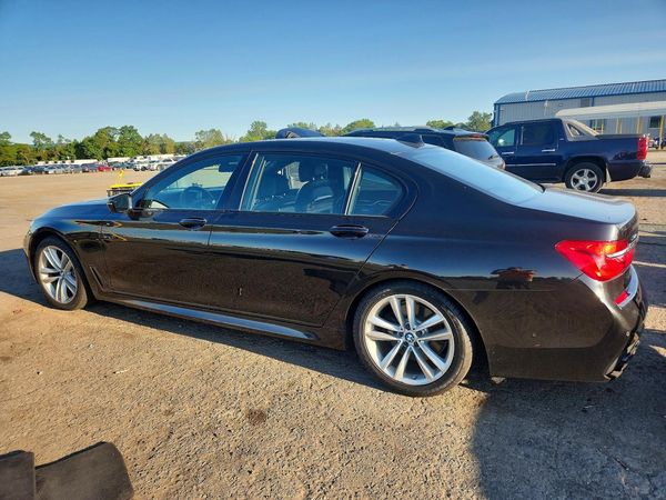 2016 BMW 750 xDrive