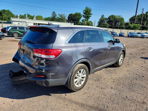 2016 KIA SORENTO