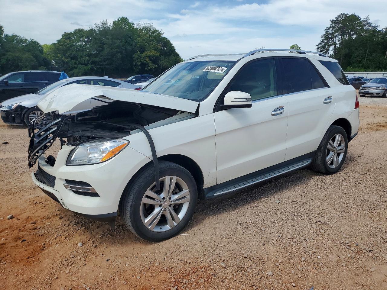 2013 MERCEDES-BENZ M-CLASS ML350 — Front 3/4