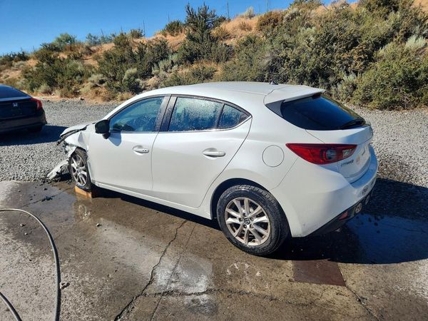 2014 MAZDA 3 Touring/GS
