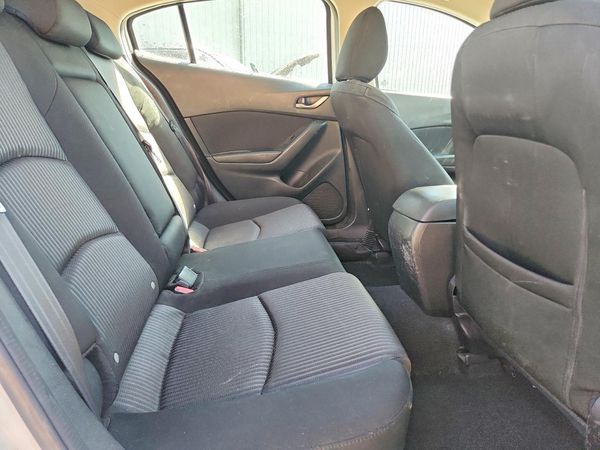 2014 MAZDA 3 Touring/GS