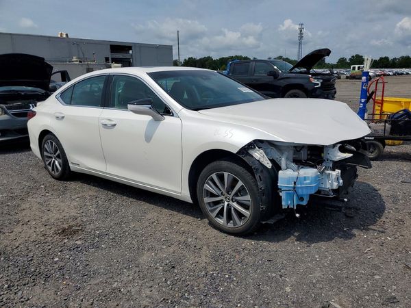 2020 LEXUS ES