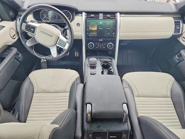 2023 LAND ROVER DISCOVERY Metropolitan Edition