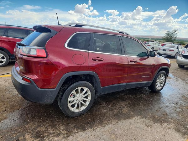 2019 JEEP CHEROKEE LATITUDE FWD