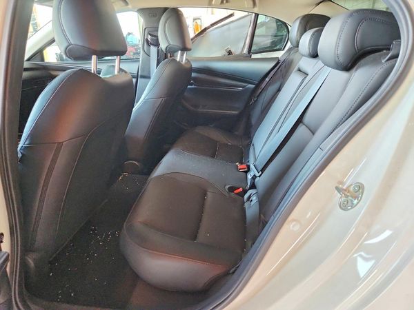 2023 MAZDA 3 Premium Plus Package