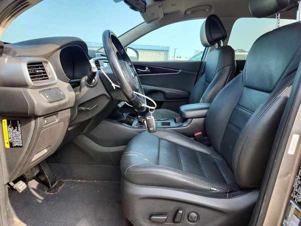 2016 KIA SORENTO L / LX