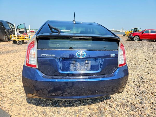 2015 TOYOTA PRIUS