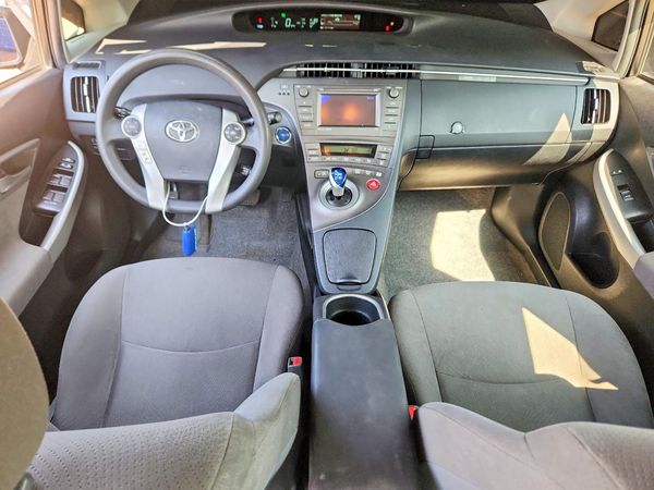 2015 TOYOTA PRIUS