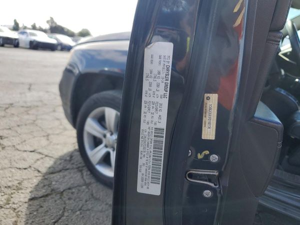 2015 JEEP COMPASS Latitude — VINS