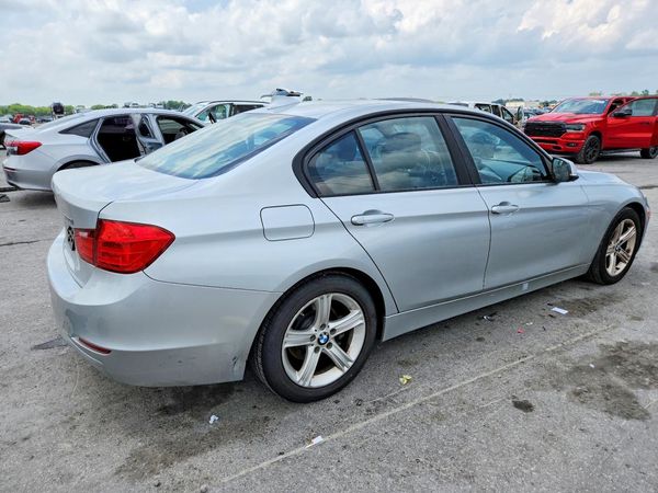 2015 BMW 320